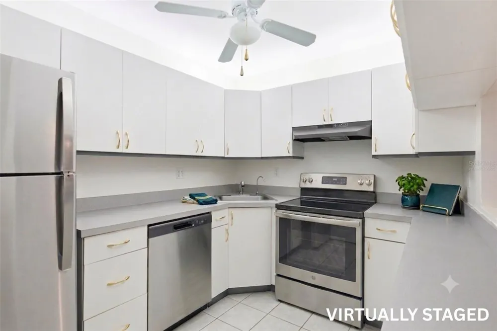 1204 PINE RIDGE CIRCLE W #C1 Tarpon Springs, FL 34688