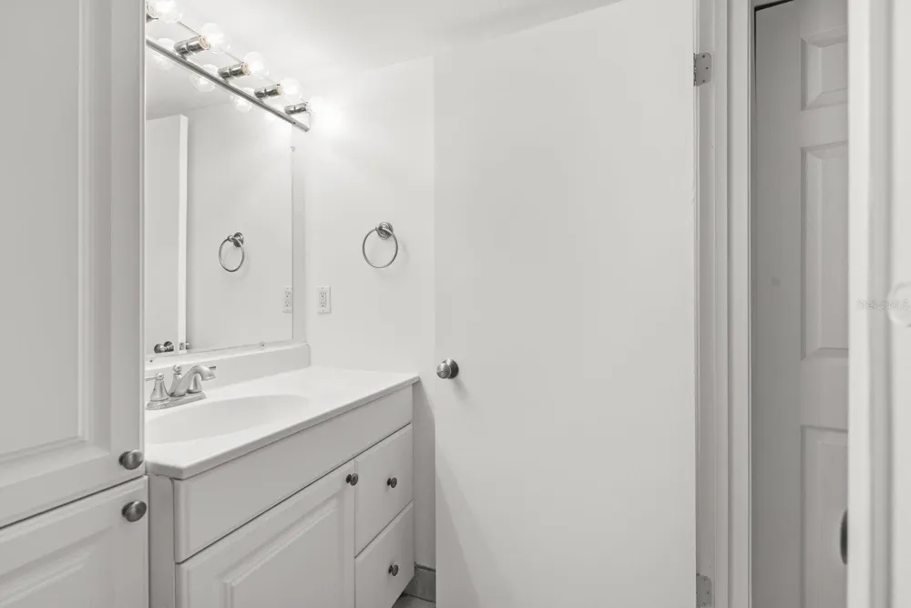 1204 PINE RIDGE CIRCLE W #C1 Tarpon Springs, FL 34688