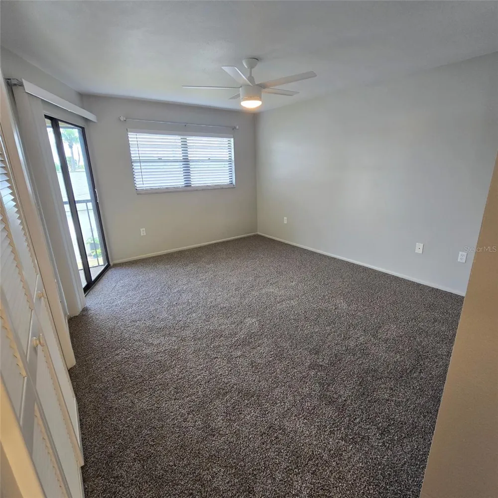 2415 BAYSHORE GARDENS PARKWAY #7 Bradenton, FL 34207