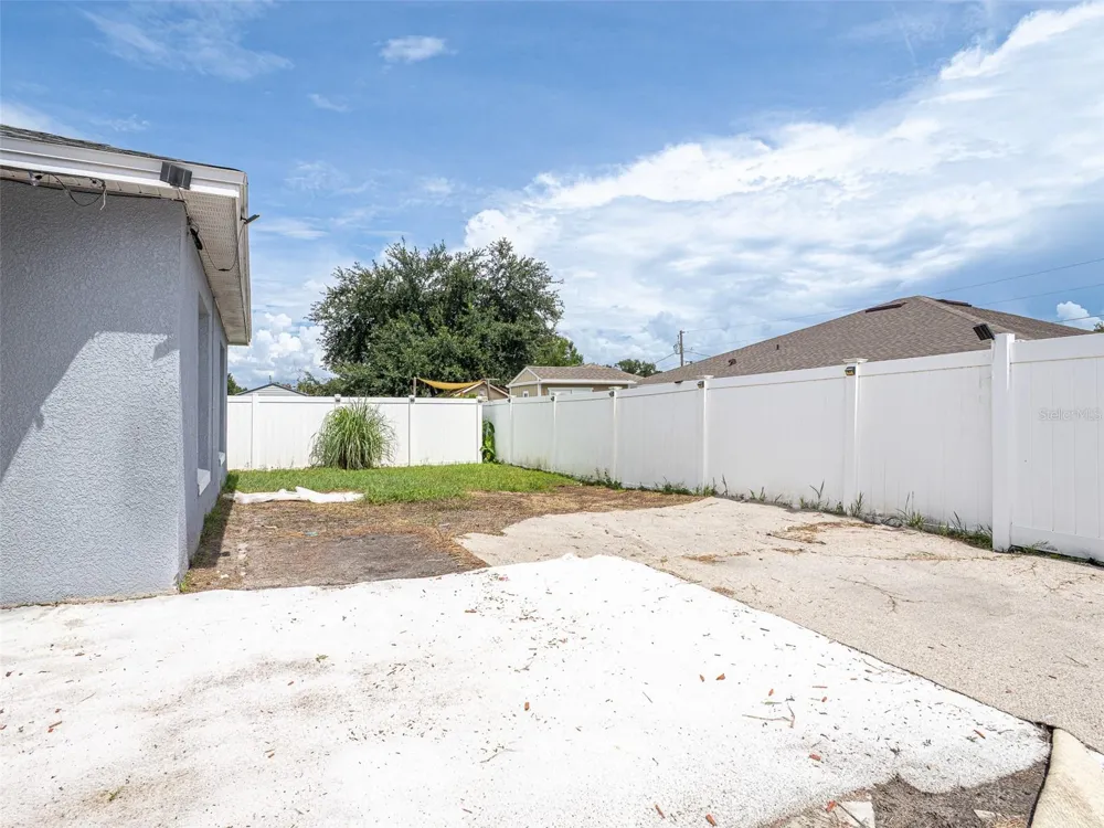 559 HUMMINGBIRD COURT Poinciana, FL 34759