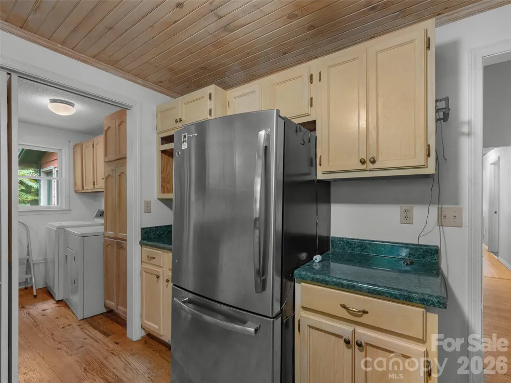 95 Substation Road Saluda, NC 28773