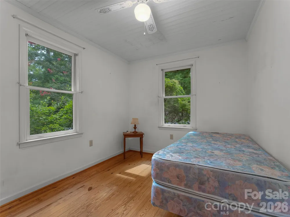 95 Substation Road Saluda, NC 28773