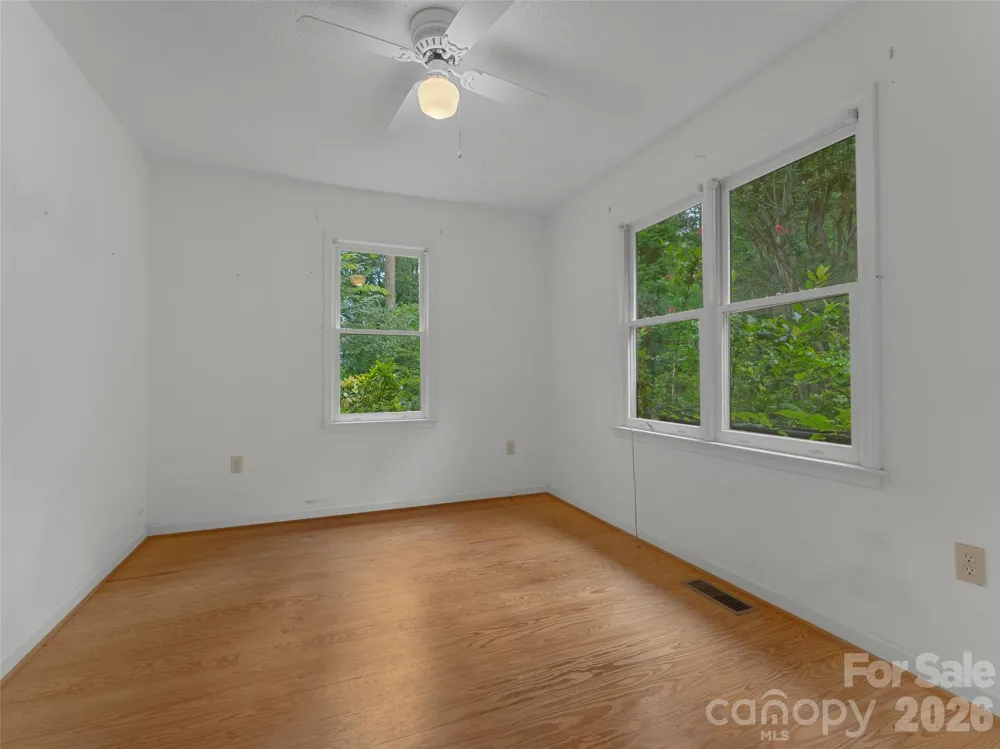 95 Substation Road Saluda, NC 28773