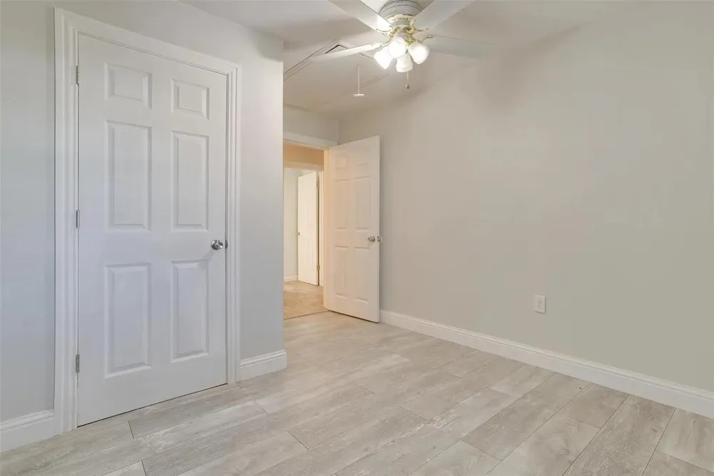 125 County Road 4850 Newark, TX 76071