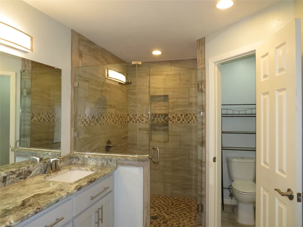 1026 Thomas Street Denton, TX 76201