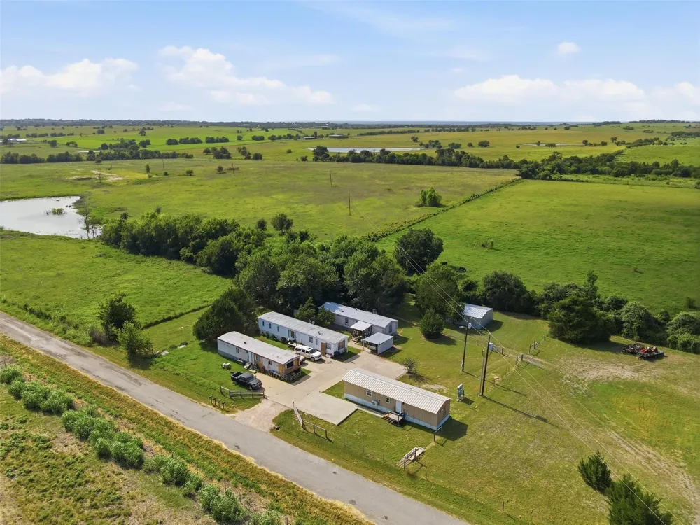 9355 Little Rocky Road Brenham, TX 77833