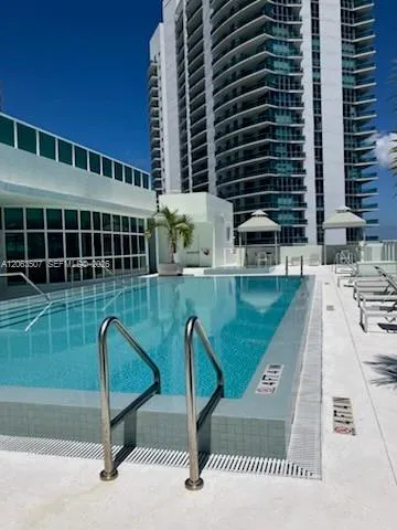 218 SE 14th St #2004 Miami, FL 33131