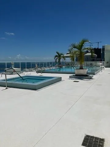 218 SE 14th St #2004 Miami, FL 33131