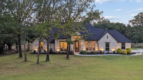 1109 Gonzollas Road