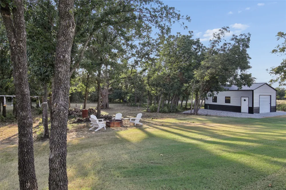 1109 Gonzollas Road Springtown, TX 76082