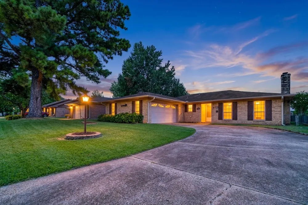 3450 Vagas Drive Paris, TX 75462