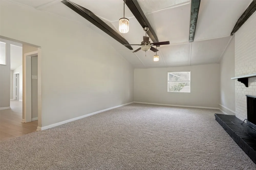3221 Ridgeview Circle Irving, TX 75062