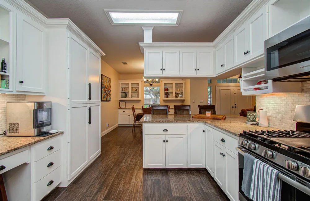9501 Gene Street Needville, TX 77461