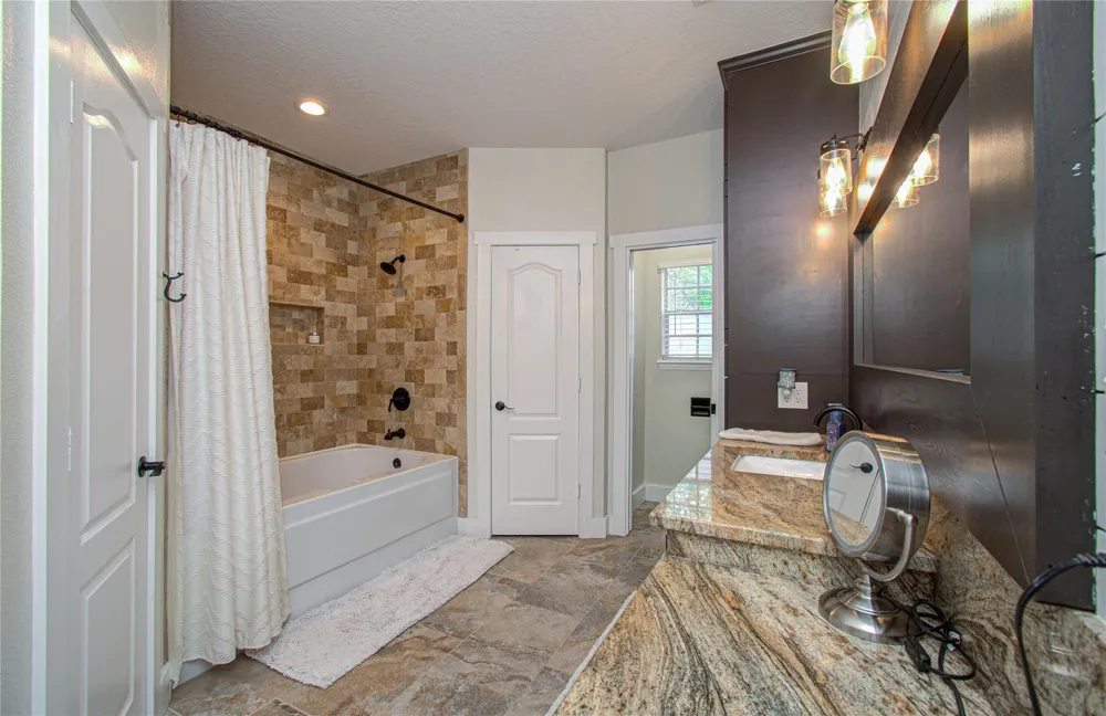 9501 Gene Street Needville, TX 77461