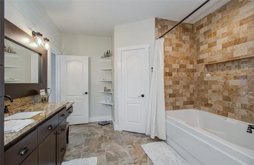 9501 Gene Street Needville, TX 77461