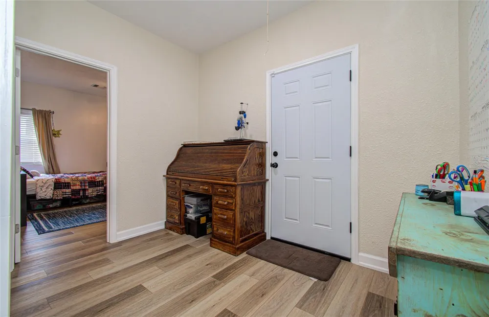 9501 Gene Street Needville, TX 77461