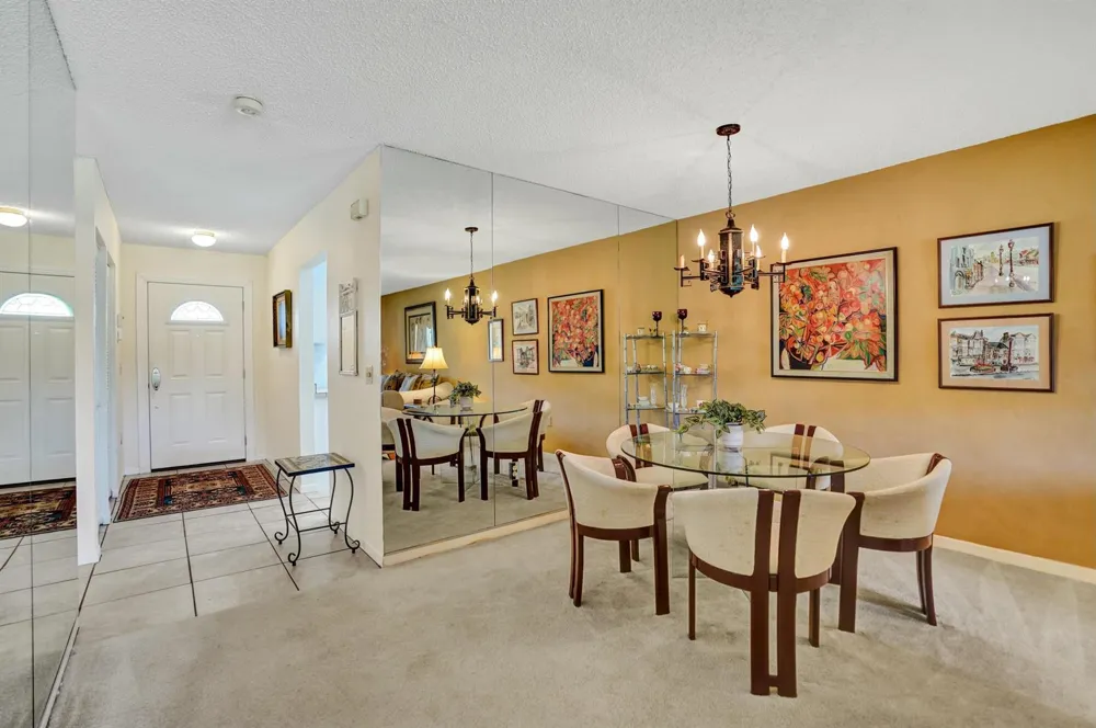 19 STRATFORD DRIVE E #Unit F Boynton Beach, FL 33436