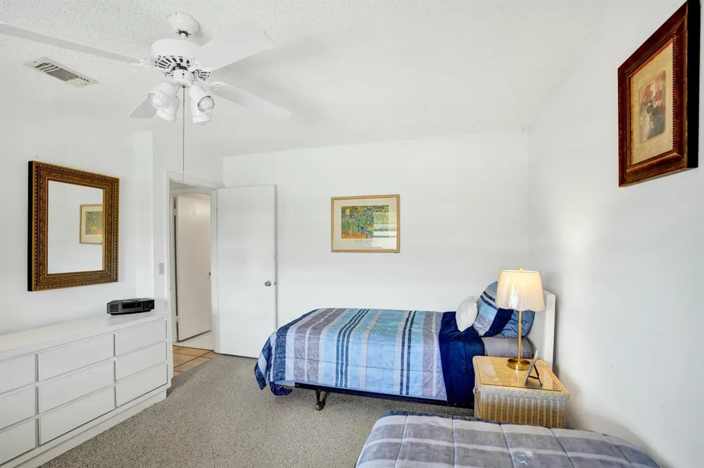 19 STRATFORD DRIVE E #Unit F Boynton Beach, FL 33436