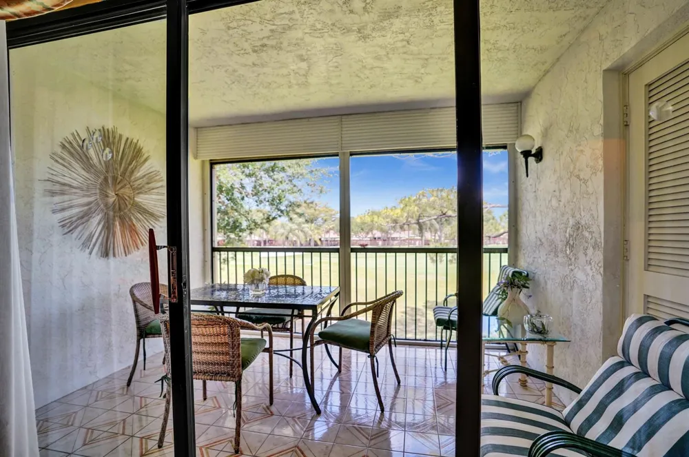 19 STRATFORD DRIVE E #Unit F Boynton Beach, FL 33436