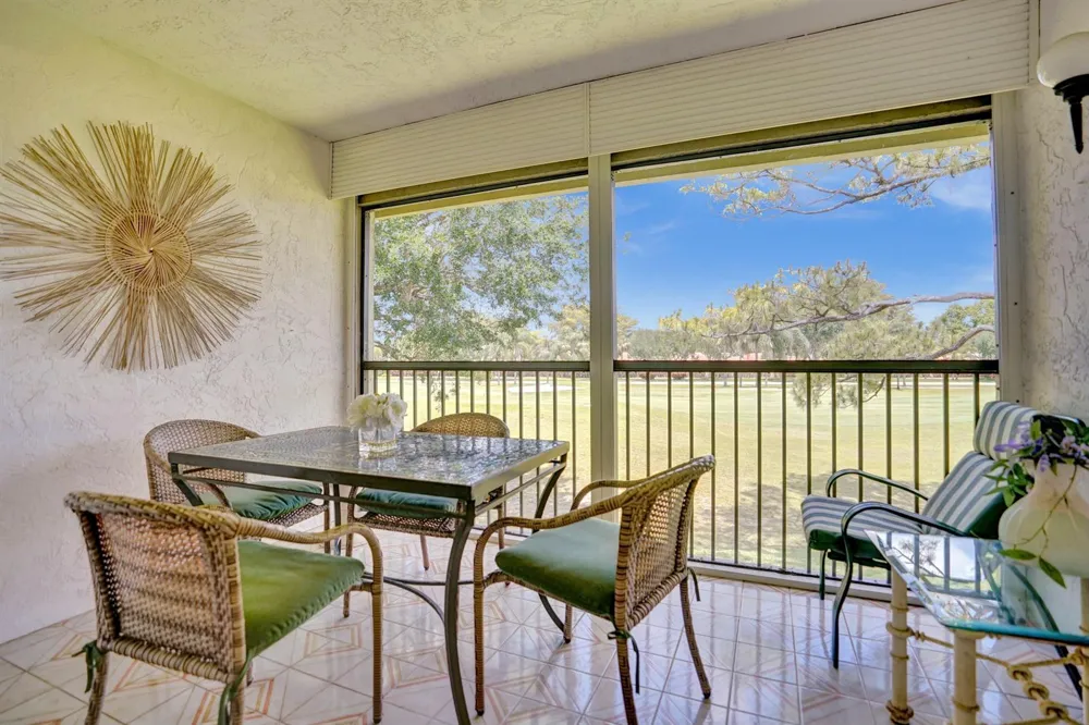 19 STRATFORD DRIVE E #Unit F Boynton Beach, FL 33436
