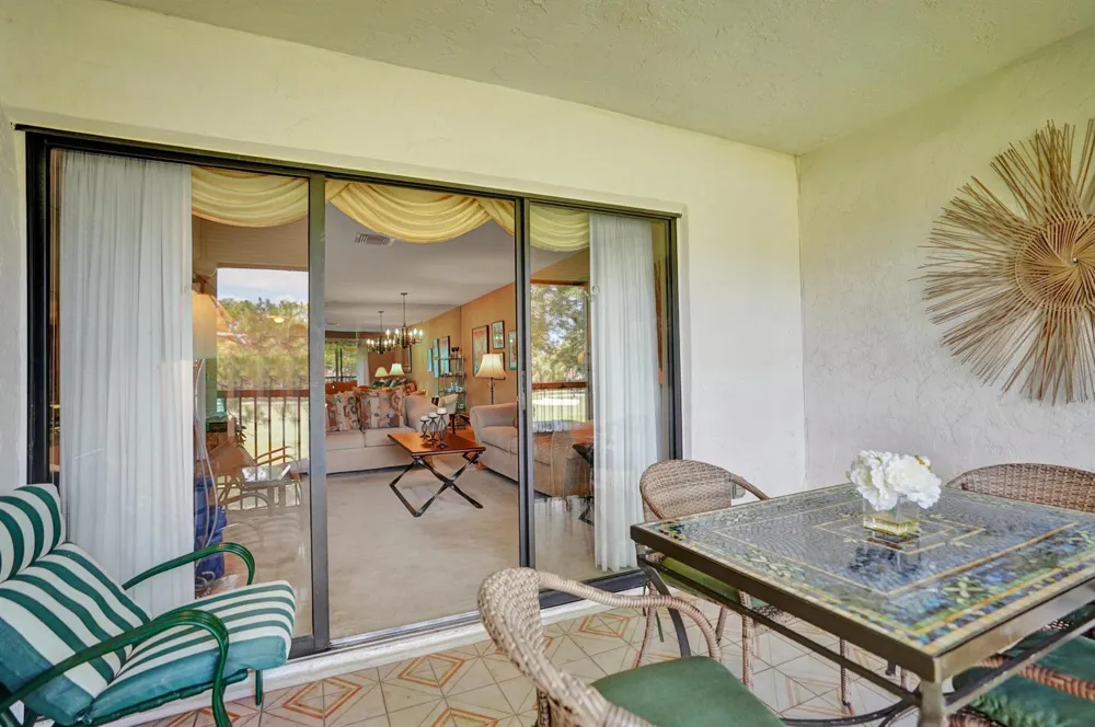 19 STRATFORD DRIVE E #Unit F Boynton Beach, FL 33436