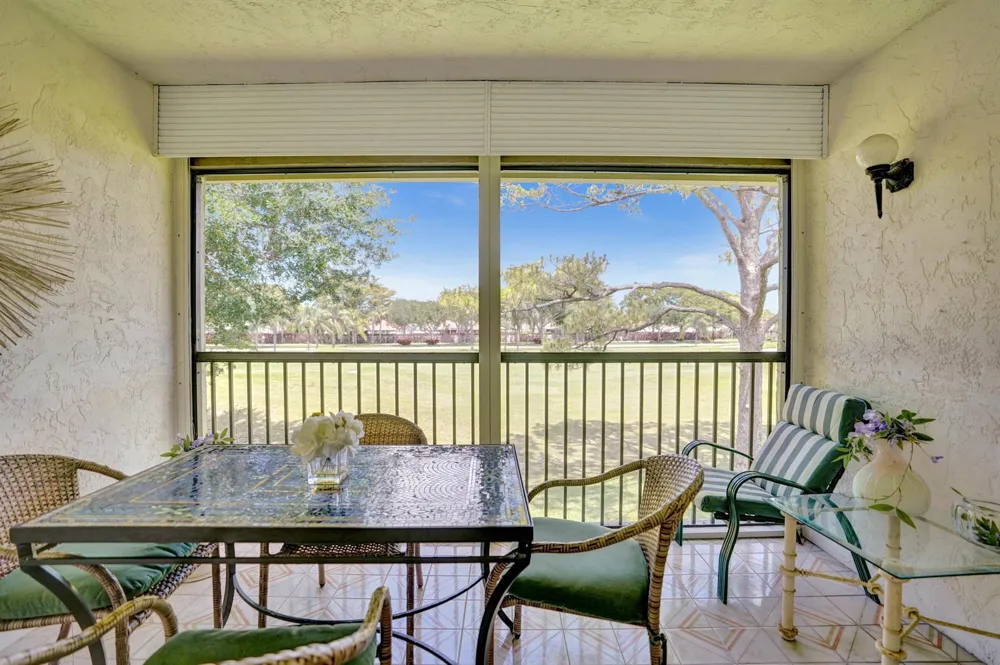 19 STRATFORD DRIVE E #Unit F Boynton Beach, FL 33436