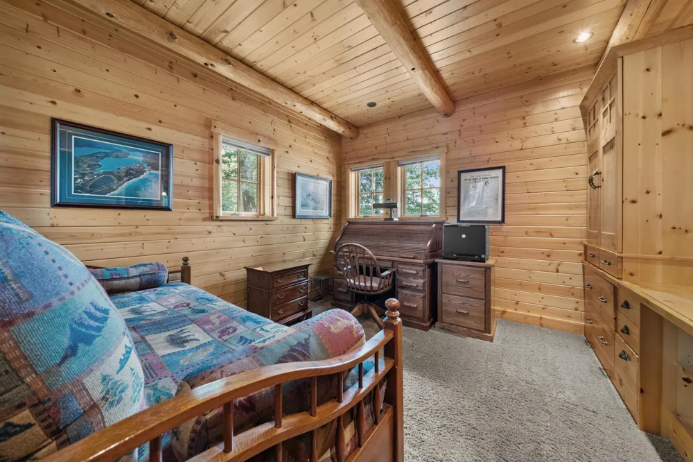 8739 Skegemog Point Road Whitewater Township, MI 49690