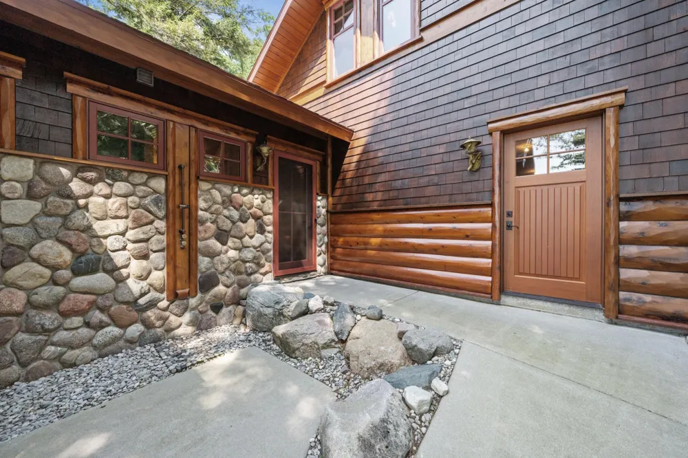 8739 Skegemog Point Road Whitewater Township, MI 49690