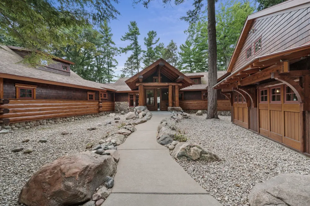 8739 Skegemog Point Road Whitewater Township, MI 49690