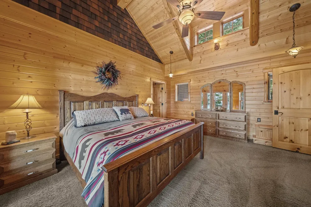 8739 Skegemog Point Road Whitewater Township, MI 49690