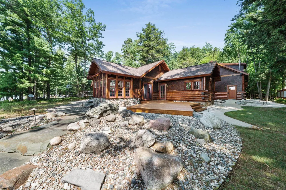 8739 Skegemog Point Road Whitewater Township, MI 49690