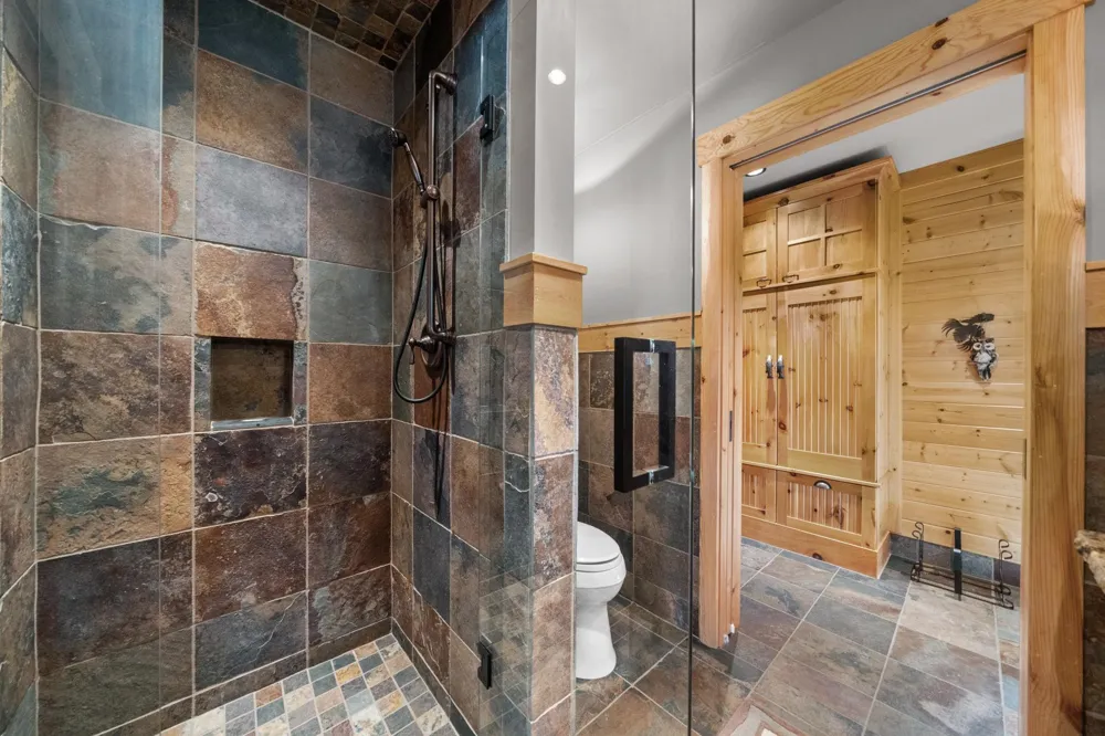 8739 Skegemog Point Road Whitewater Township, MI 49690
