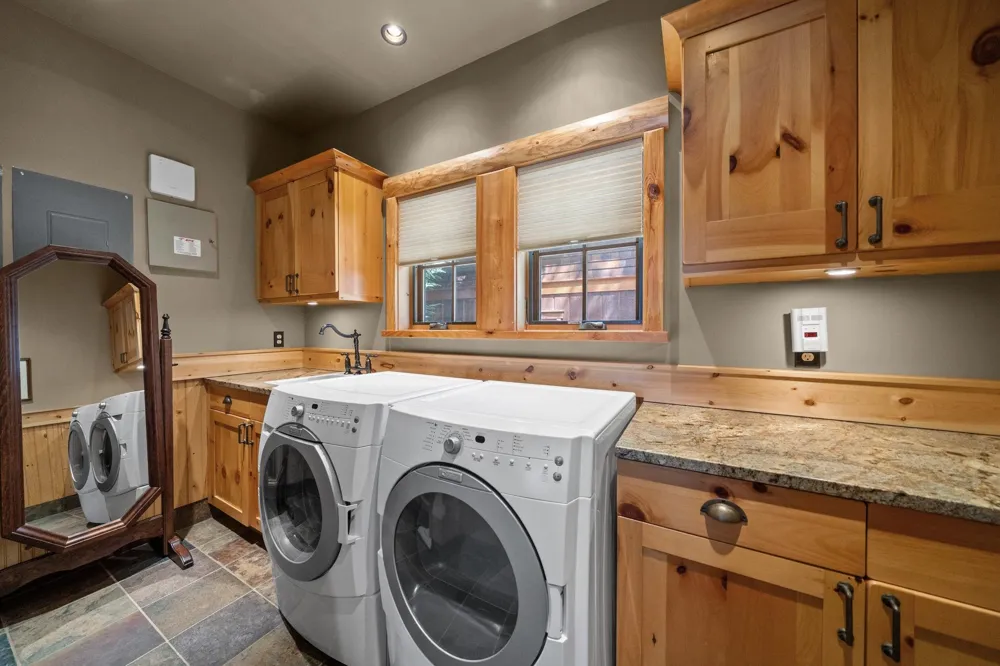 8739 Skegemog Point Road Whitewater Township, MI 49690