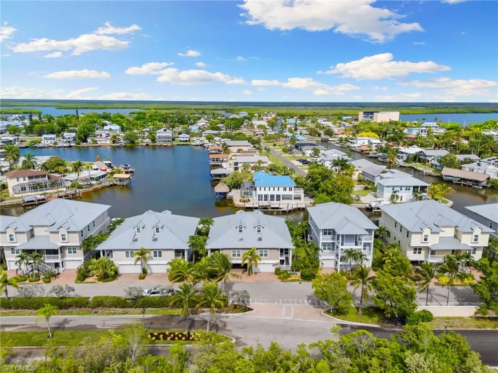 346 Angler Drive #1102 Goodland, FL 34140