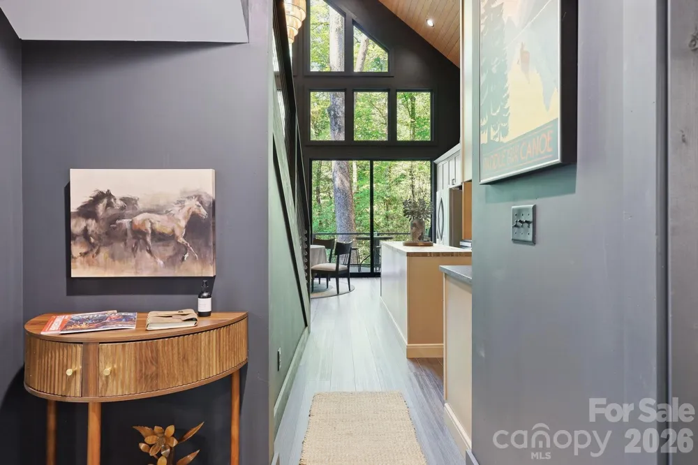 2272 Evans Road Hendersonville, NC 28739