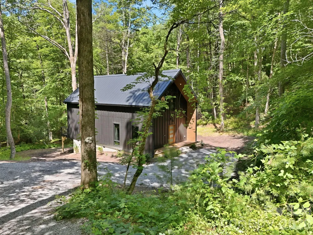 2272 Evans Road Hendersonville, NC 28739
