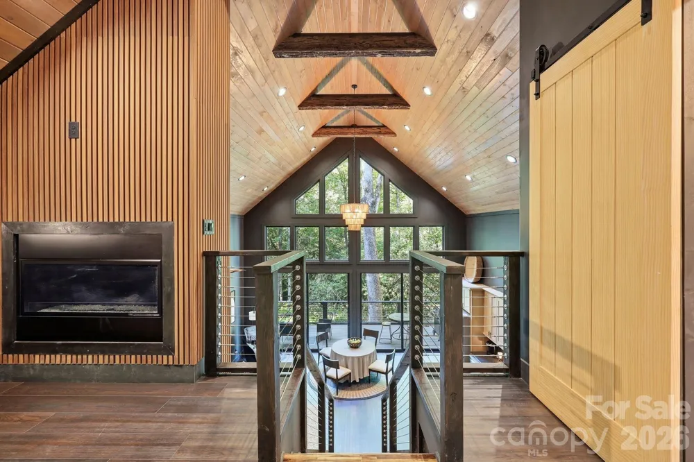 2272 Evans Road Hendersonville, NC 28739