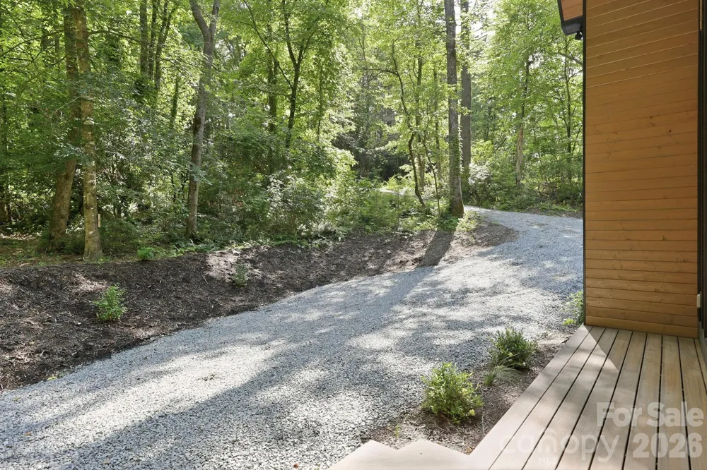 2272 Evans Road Hendersonville, NC 28739
