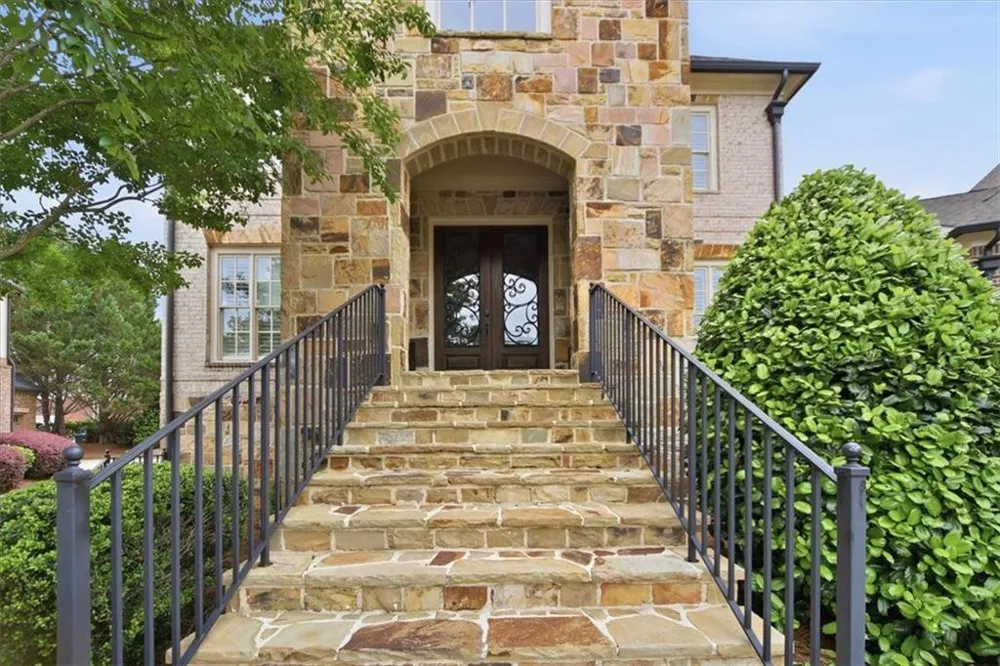 5869 Chickasaw Lane Braselton, GA 30517