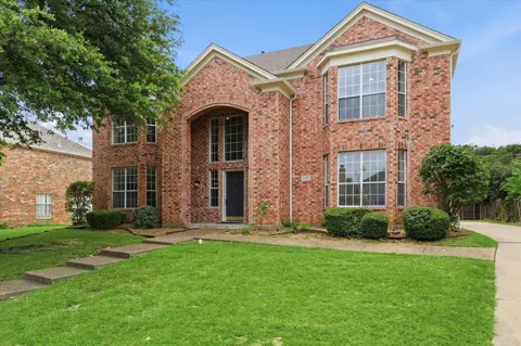 2209 Everglade Court