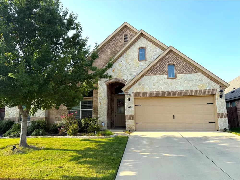 5116 Chisholm View Drive Fort Worth, TX 76123