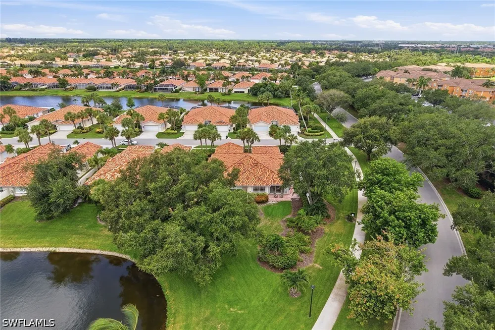 Andorra Cr Naples, FL 34109