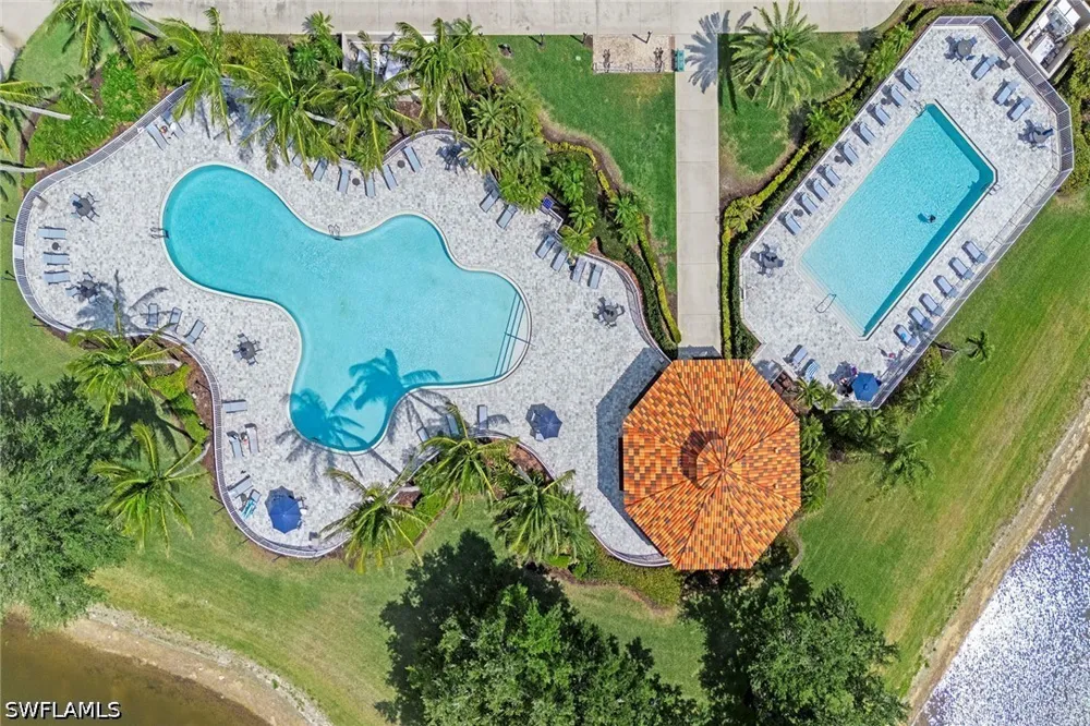 Andorra Cr Naples, FL 34109