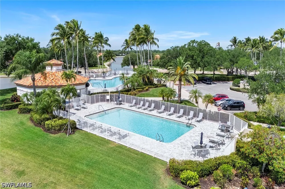 Andorra Cr Naples, FL 34109