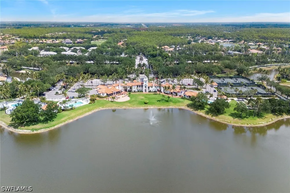 Andorra Cr Naples, FL 34109
