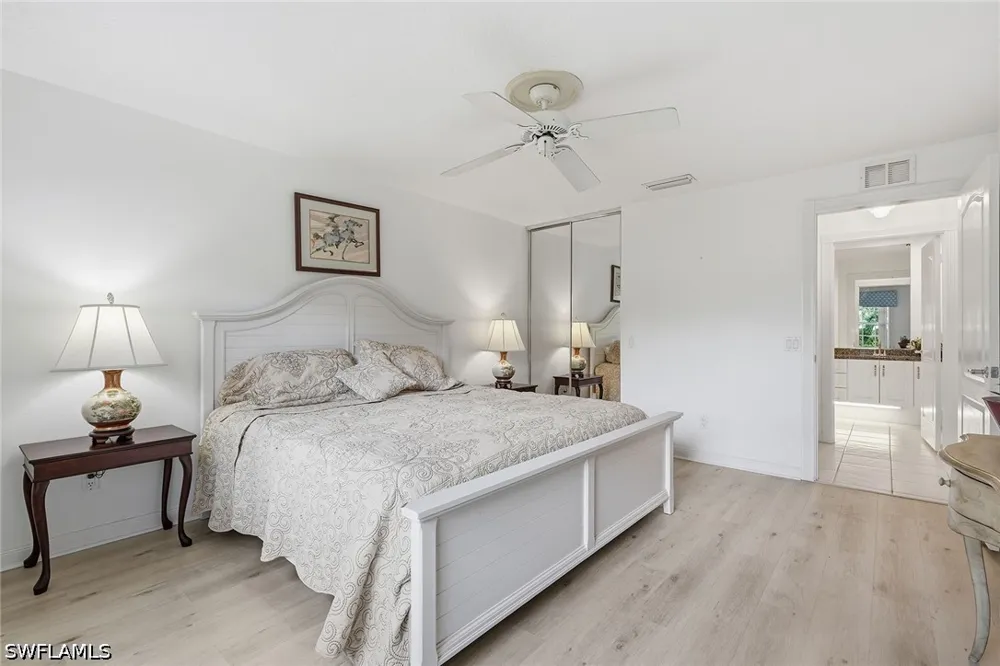 Andorra Cr Naples, FL 34109