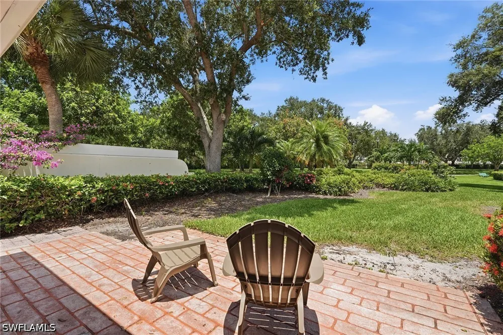 Andorra Cr Naples, FL 34109