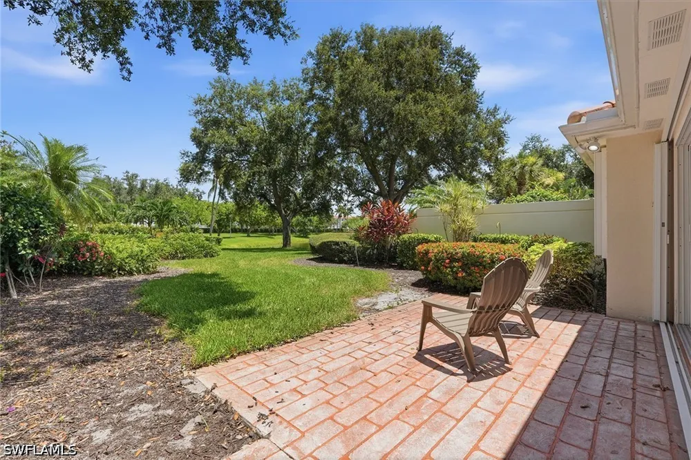 Andorra Cr Naples, FL 34109