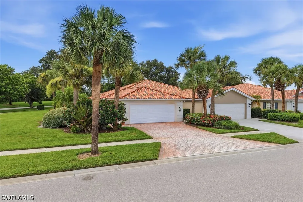 Andorra Cr Naples, FL 34109