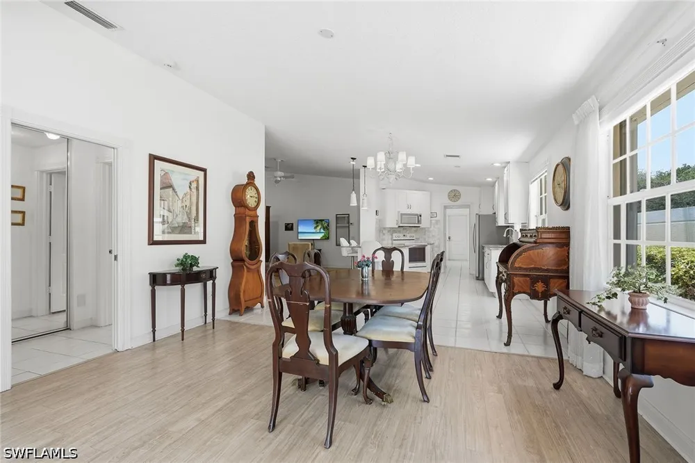 Andorra Cr Naples, FL 34109